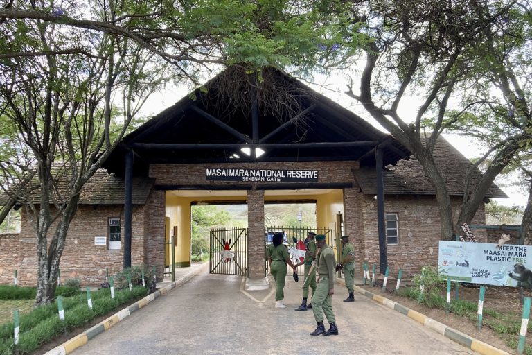 Big game Trail Adventures Maasai mara Gate